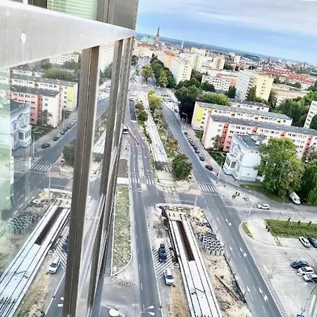 Hanza Tower Downtown 23 Pool & Jacussi Appartamento *